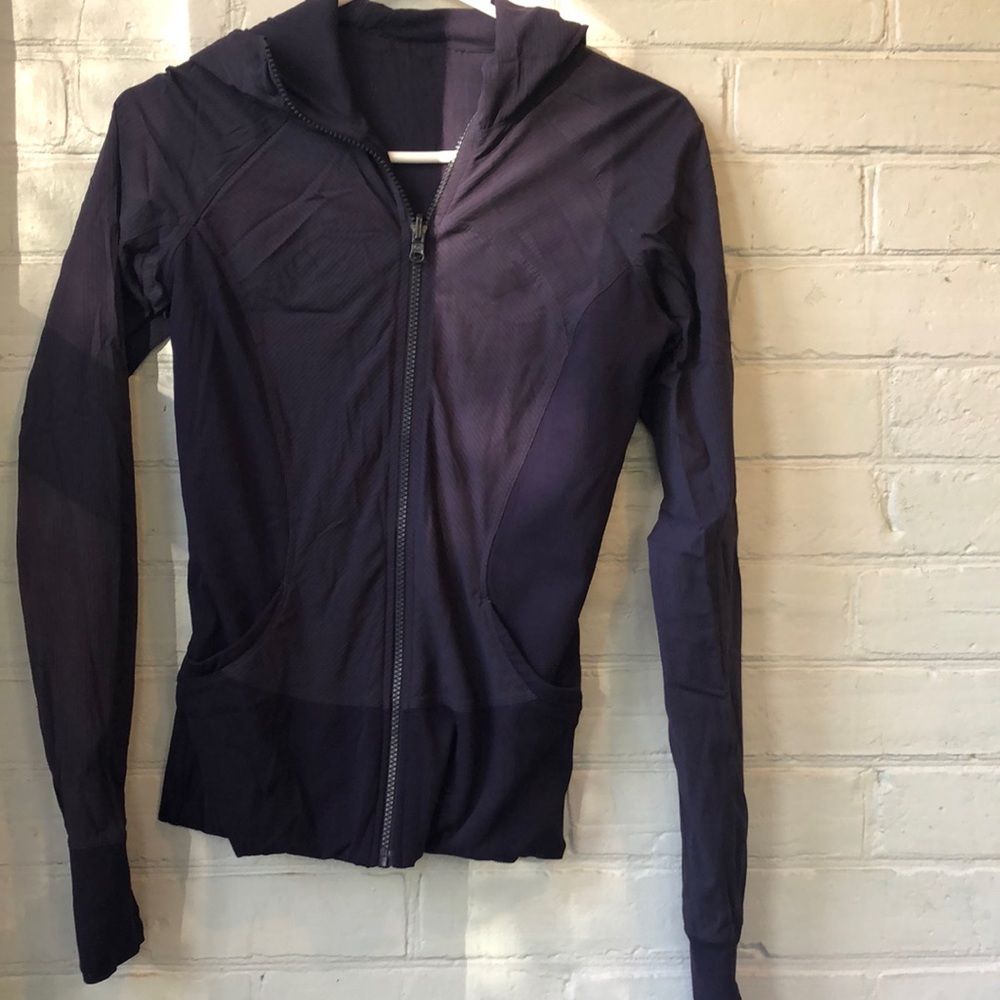 Reversible Lululemon jacket euc - Picture 5 of 9